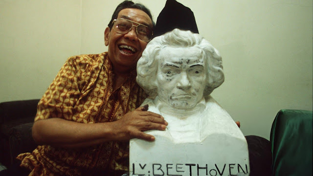 Moralitas yang Kehilangan Arah: Gus Dur dan Ironi Sosial Kontemporer